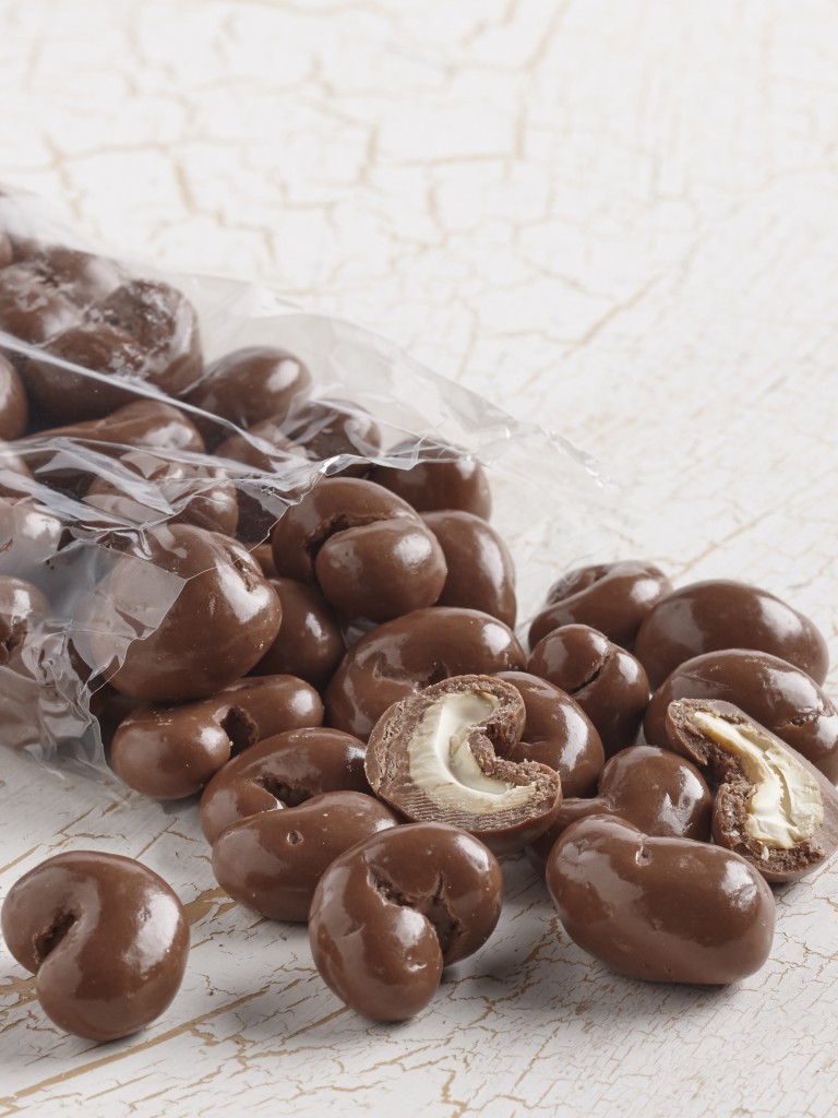 Milk%20Chocolate%20Cashews